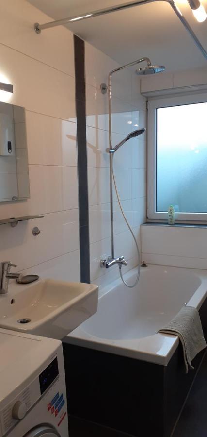 Apartments - Geraeumige 95 Qm Mit Balkon アウグスブルク エクステリア 写真