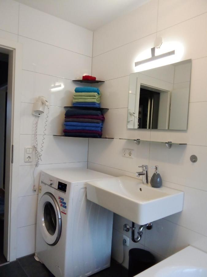 Apartments - Geraeumige 95 Qm Mit Balkon アウグスブルク エクステリア 写真